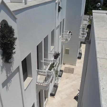Asmin Hotel 3*
